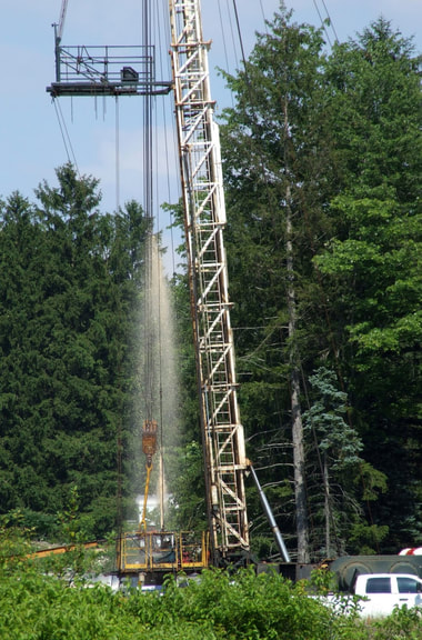a rig and 30-foot “geyser” were witnessed at a Coitsville, Ohio injection well site, the Collins #6 well